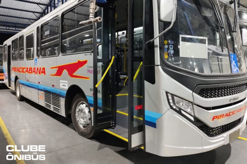 Novos ônibus Piracicabana Bauru Caio Apache VIP 