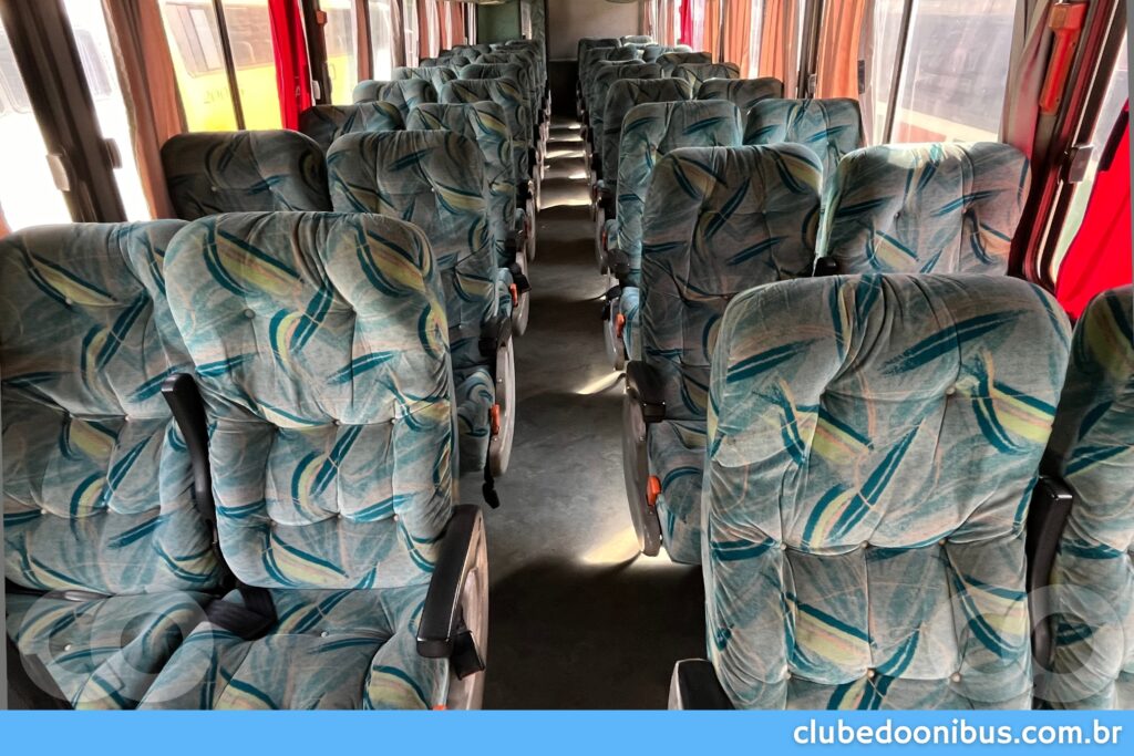 SALÃO DE PASSAGEIROS DO BUSSCAR EL BUSS 340