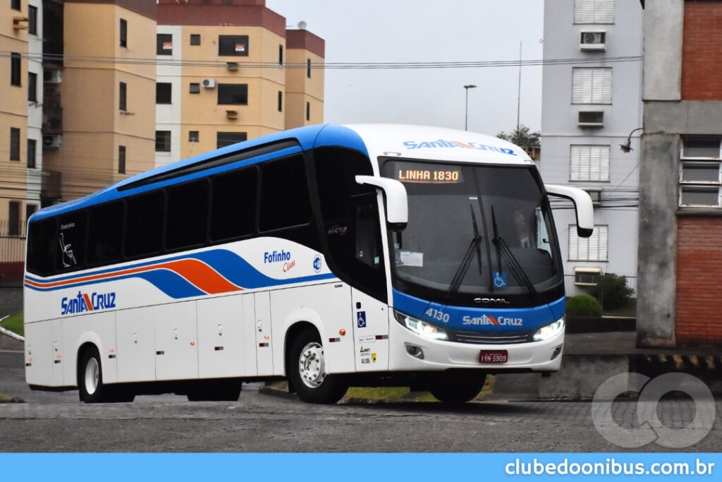 ÔNIBUS DA VIAÇÃO SANTA CRUZ ENTRANDO NA RODOVIÁRIA DE SANTA MARIA/RS