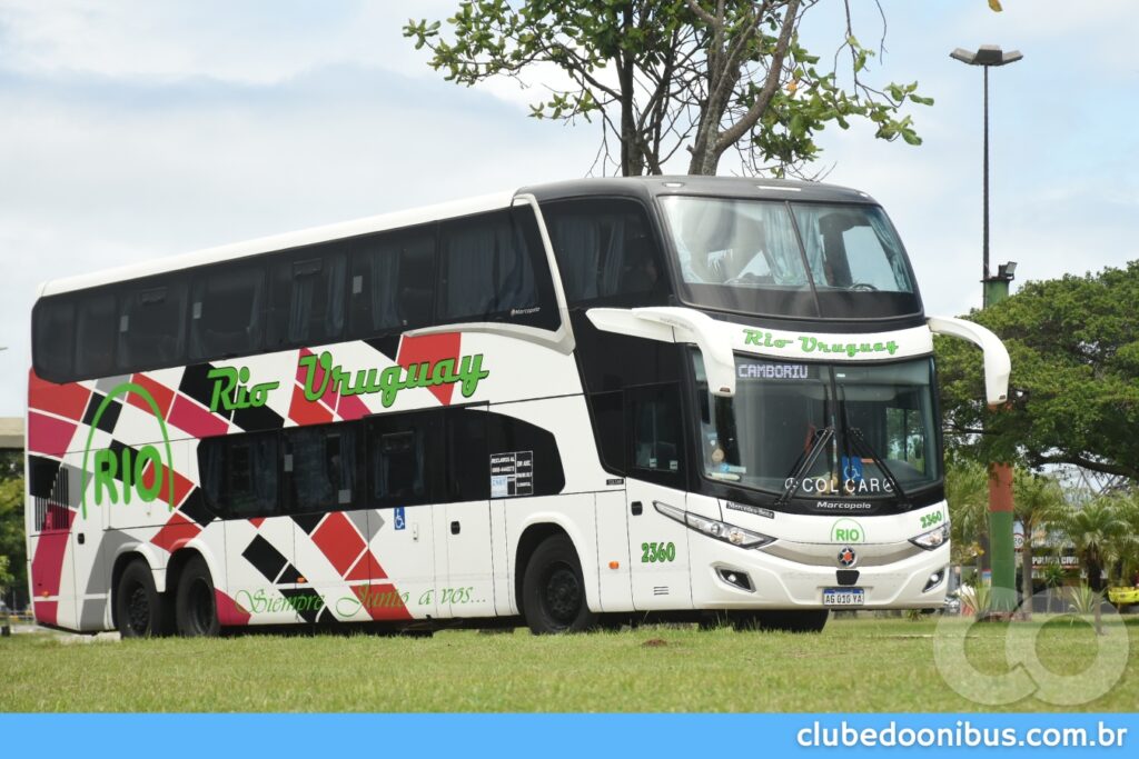 Ônibus Argentino da empresa Rio Uruguay chegando na Rodoviária de Florianópolis oriundo de Buenos Aires 