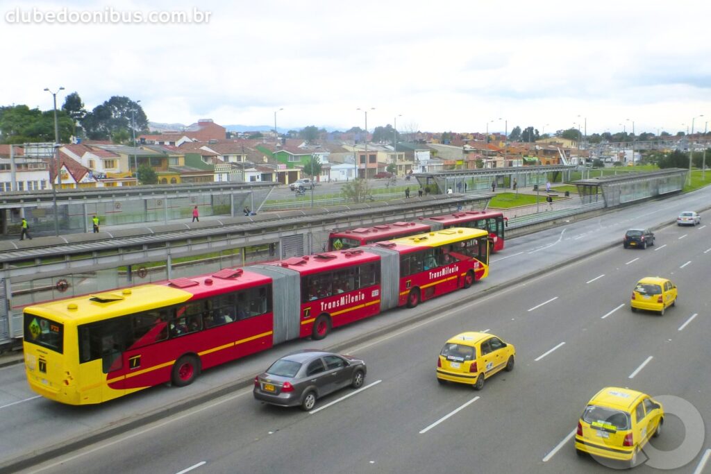 BRT Transmilenio Ônibus Biarticulados