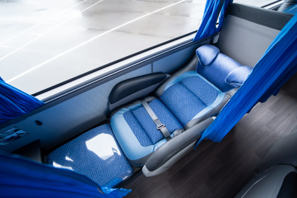 Ônibus Leito Cama por Dentro Marcopolo G8