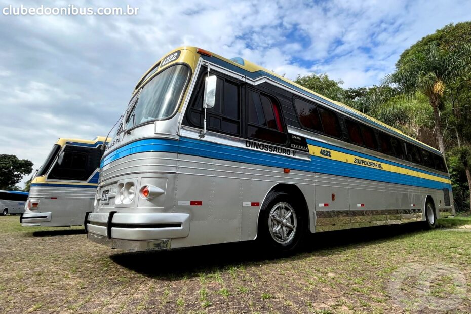 Ônibus Cometa Antigo