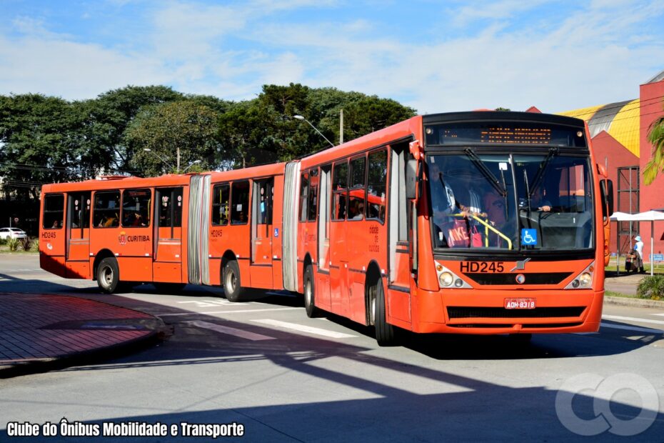 Adolescente morte de jovem acidente ônibus em Curitiba