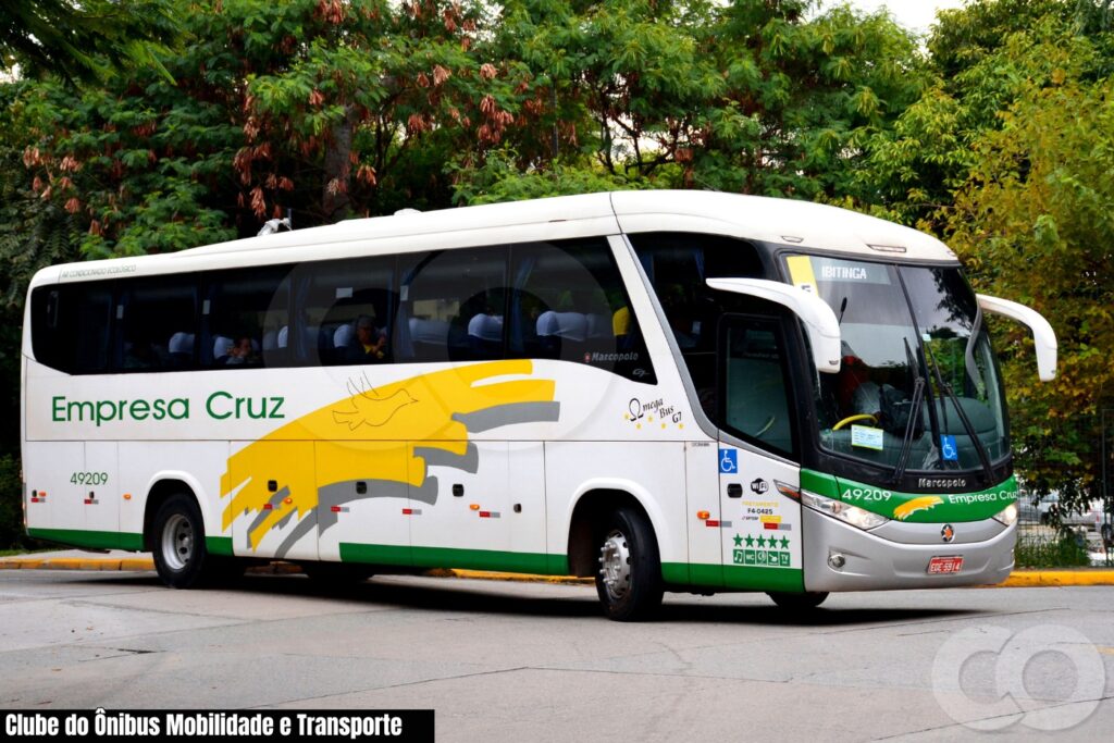 Ônibus Empresa Cruz Marcopolo G7 Foto