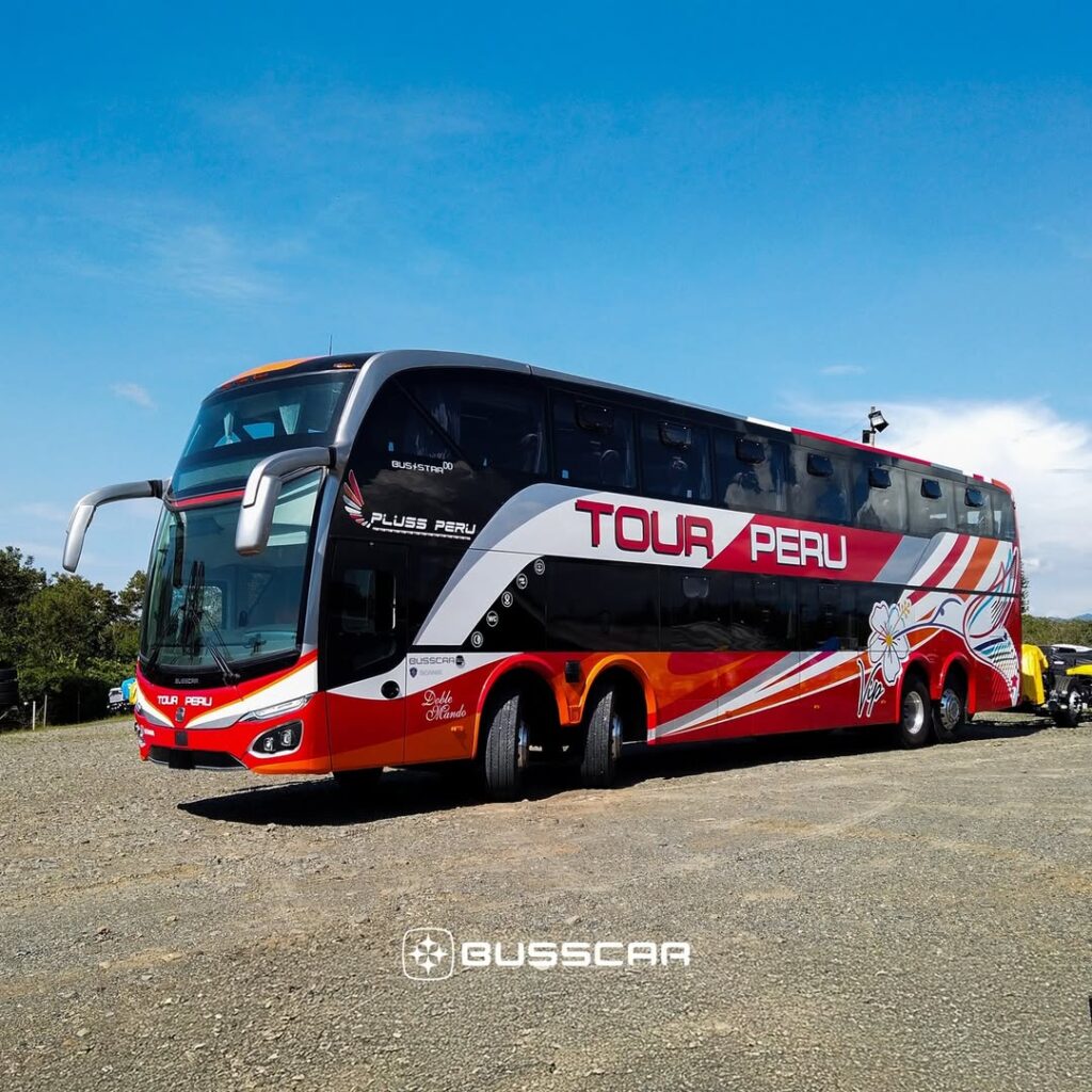Nuevo Busscar Busstar DD (1)